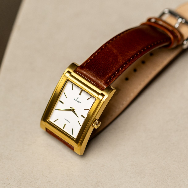How to Polish a Gold Watch at Home | Söner
