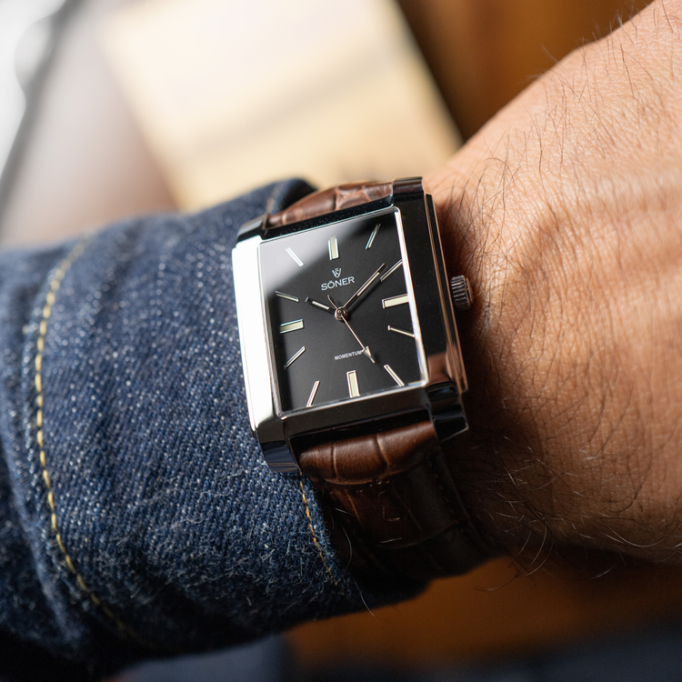 The Ultimate Guide to Stainless Steel Watches: Durability Meets Elegance