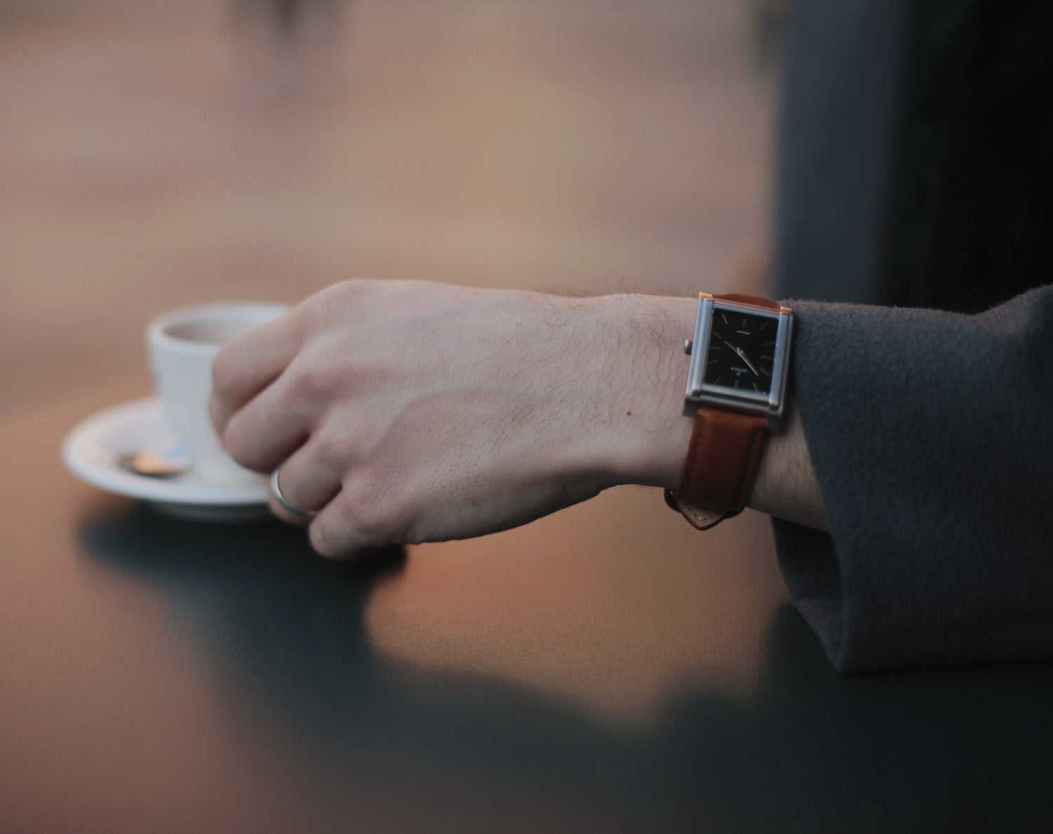 Exploring the Timeless Appeal of Men's Rectangular Watches