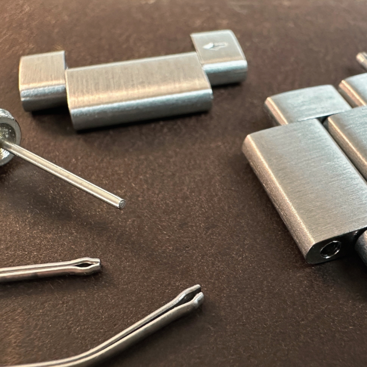 How to Size a Watch Bracelet with Split Pins - A Complete Guide
