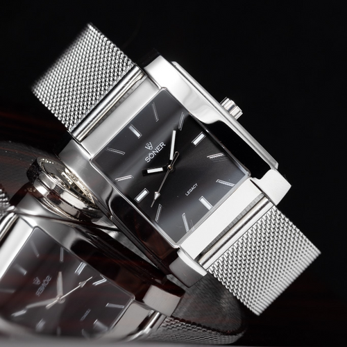 Alternatives to Cartier Tank: Discover the Amorous Collection