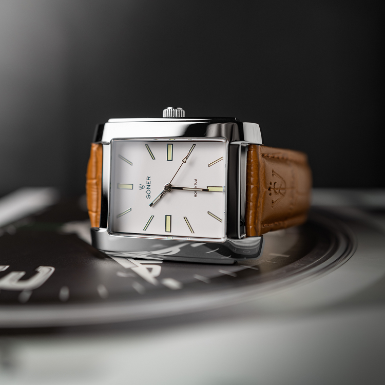 The Timeless Appeal of the Tank Watch - #1 Rectangular Watch Brand | Söner Watches