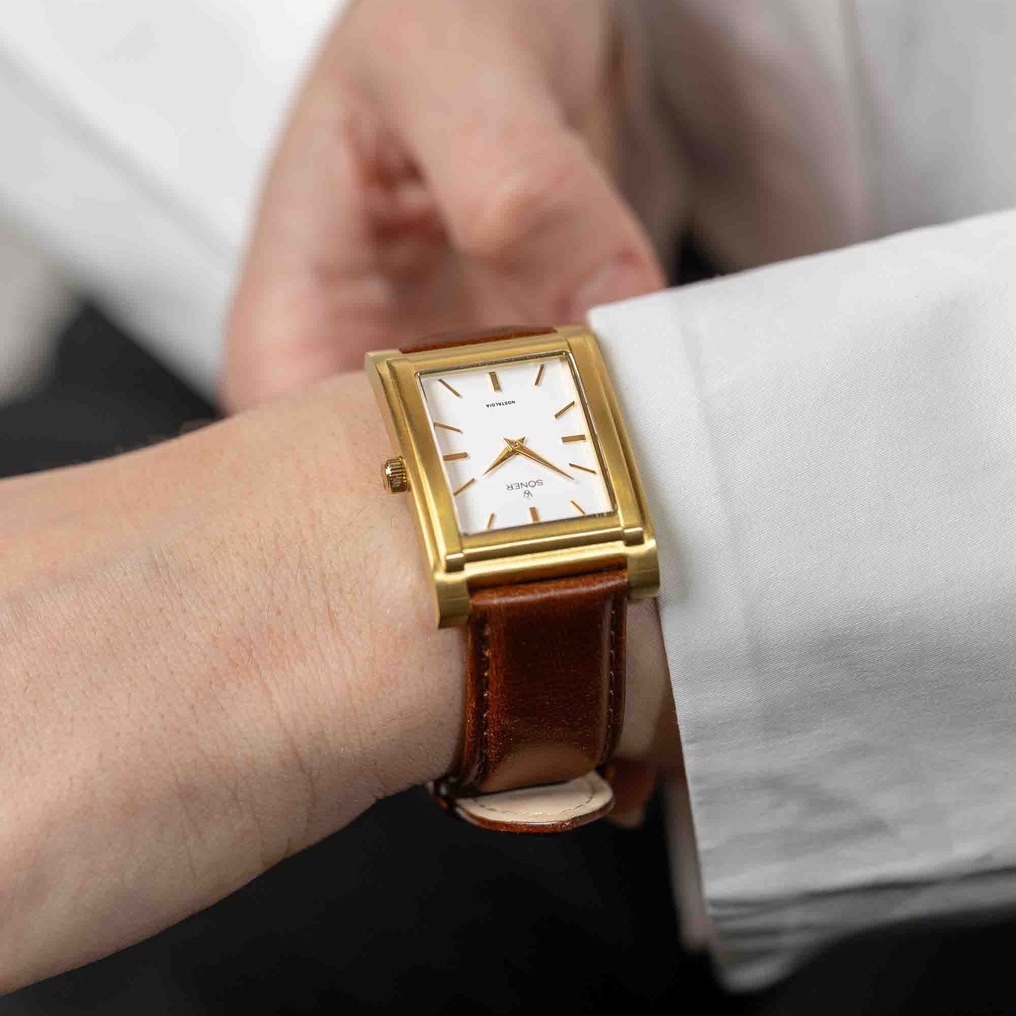 Best Gold Watches for Women: A Complete Guide - #1 Rectangular Watch Brand | Söner Watches
