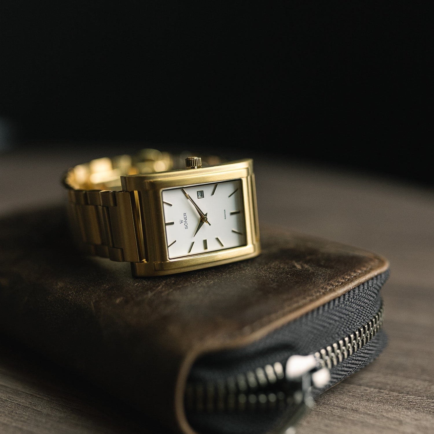 Gold Square Watches for Men: The Complete Buyer's Guide