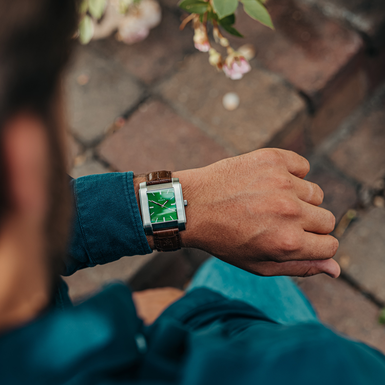 Watches is the best gift/present for your man or boyfriend?