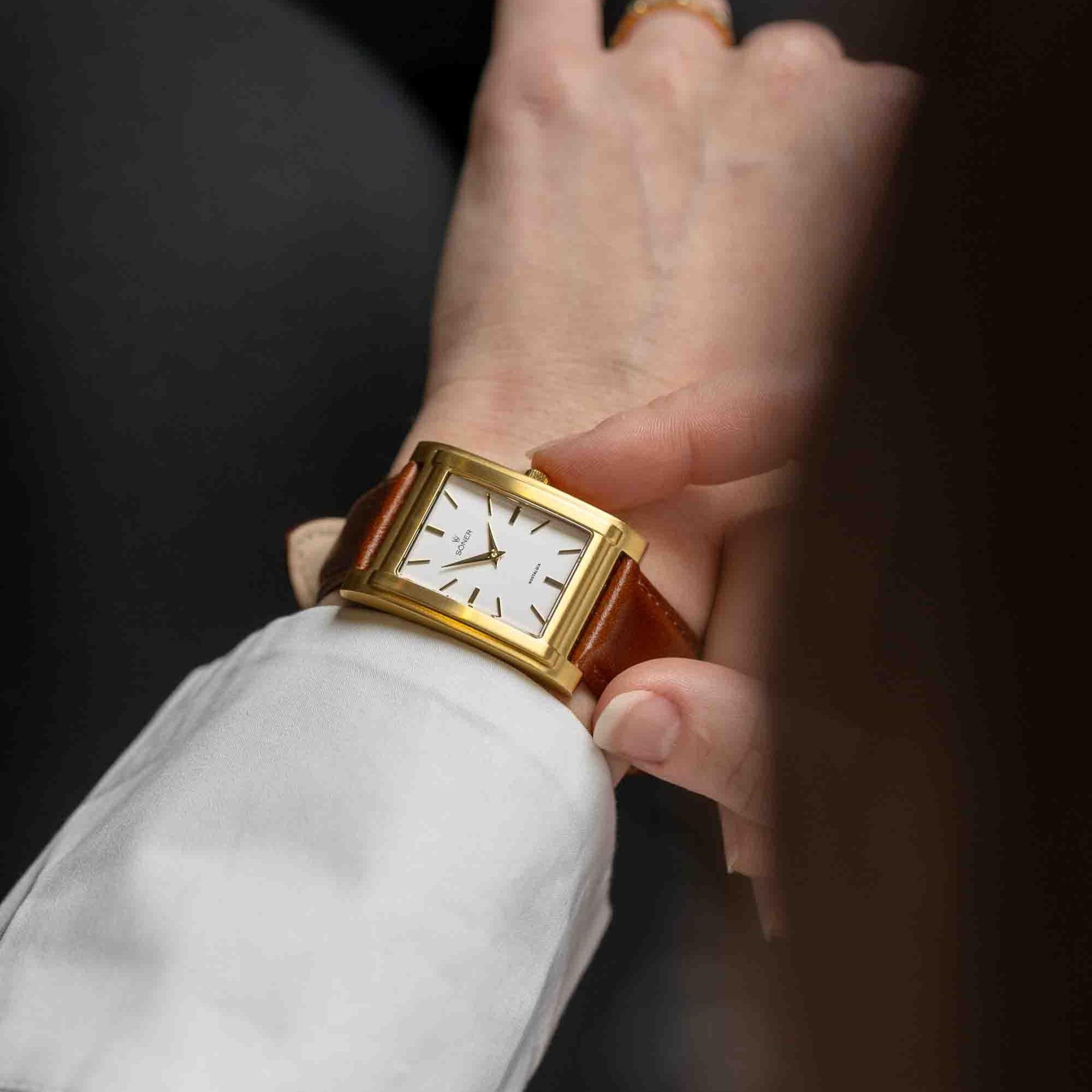 The guide to Rectangular Watch Ladies - The Rectangular Watch Brand | Söner Watches