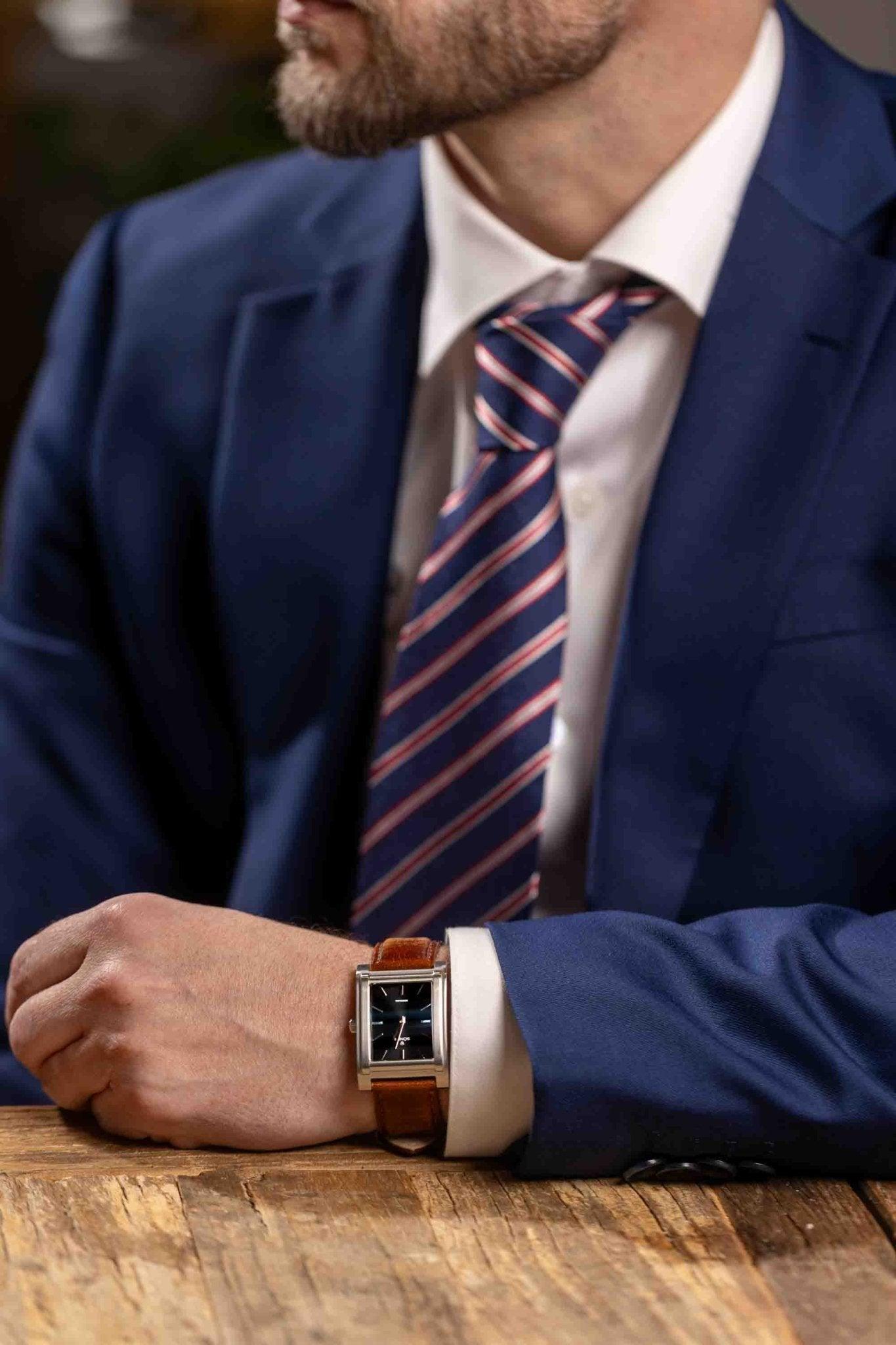 The Rectangular Men's Watch: A Timeless Accessory - The Rectangular Watch Brand | Söner Watches